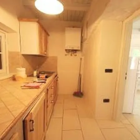 Spoleto-poolside-slps 20, Gardens, Pool, Jaccuzzi - A Fairy Tale Setting Вилла