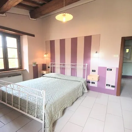 Spoleto-poolside-slps 20, Gardens, Pool, Jaccuzzi - A Fairy Tale Setting