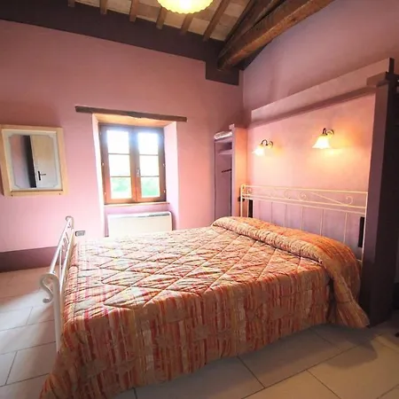 Spoleto-poolside-slps 20, Gardens, Pool, Jaccuzzi - A Fairy Tale Setting Вилла