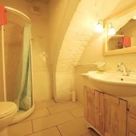 Spoleto-poolside-slps 20, Gardens, Pool, Jaccuzzi - A Fairy Tale Setting Villa
