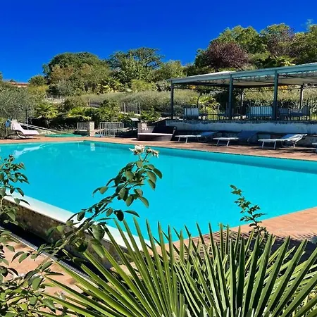 Spoleto-poolside-slps 20, Gardens, Pool, Jaccuzzi - A Fairy Tale Setting Villa Spoleto