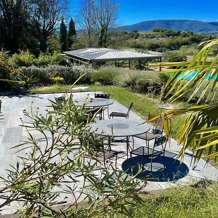 Spoleto-poolside-slps 20, Gardens, Pool, Jaccuzzi - A Fairy Tale Setting Вилла Сполето
