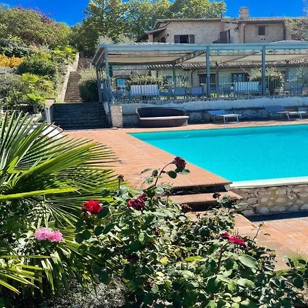 Villa Spoleto-poolside-slps 20, Gardens, Pool, Jaccuzzi - A Fairy Tale Setting
