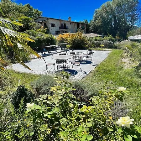 Вилла Spoleto-poolside-slps 20, Gardens, Pool, Jaccuzzi - A Fairy Tale Setting *