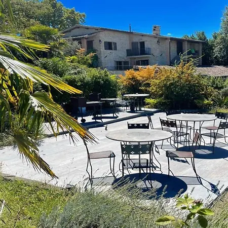 Villa Spoleto-poolside-slps 20, Gardens, Pool, Jaccuzzi - A Fairy Tale Setting Spoleto