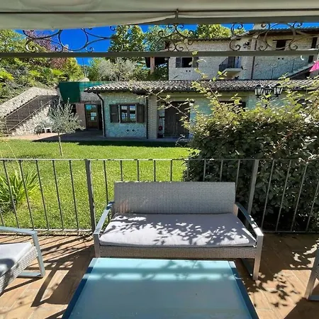 Spoleto-poolside-slps 20, Gardens, Pool, Jaccuzzi - A Fairy Tale Setting Villa Spoleto